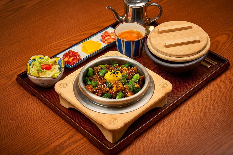 메뉴 꽈리고추두부솥밥